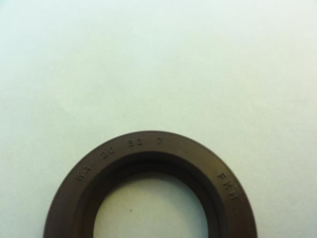 FKM WA20X32X7; Oil Seal; 20mm ID; 32mm OD; 7mm W