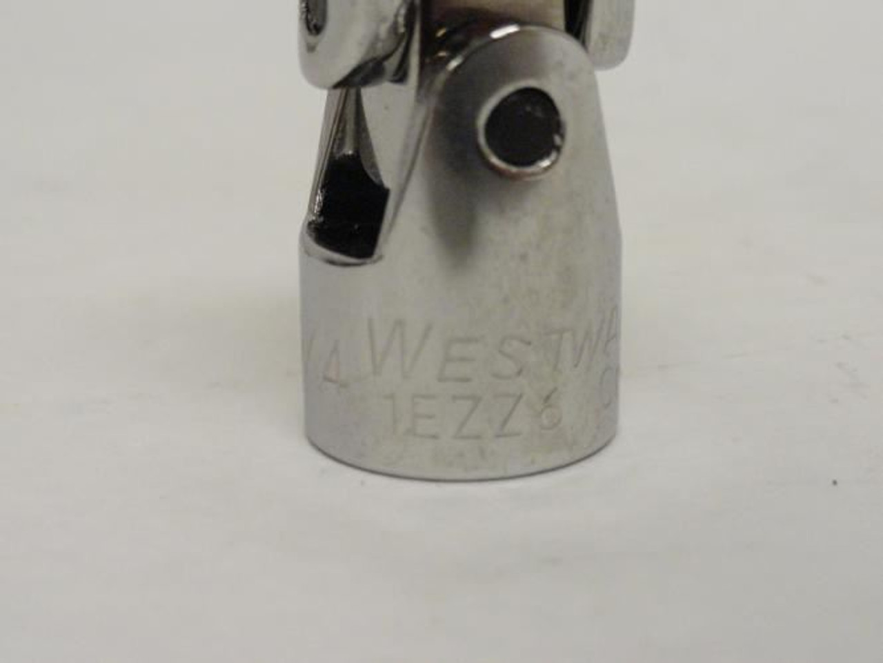 Westward 1EZZ6; 3/4" Chrome Vanadium Socket; With 3/8" Drive