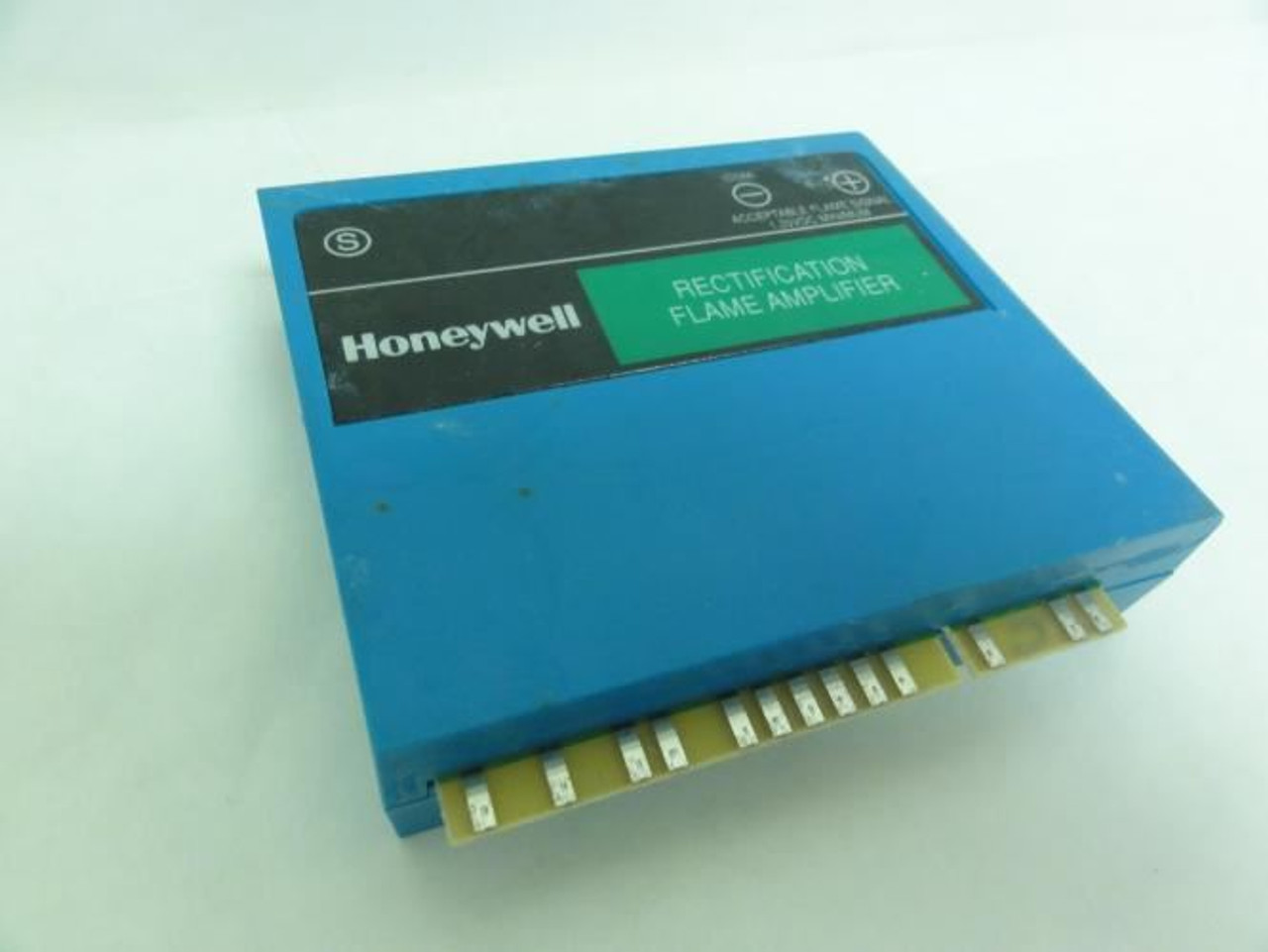 Honeywell R7847-A-1033; Rectification Flame Amplifier; 3 sec.