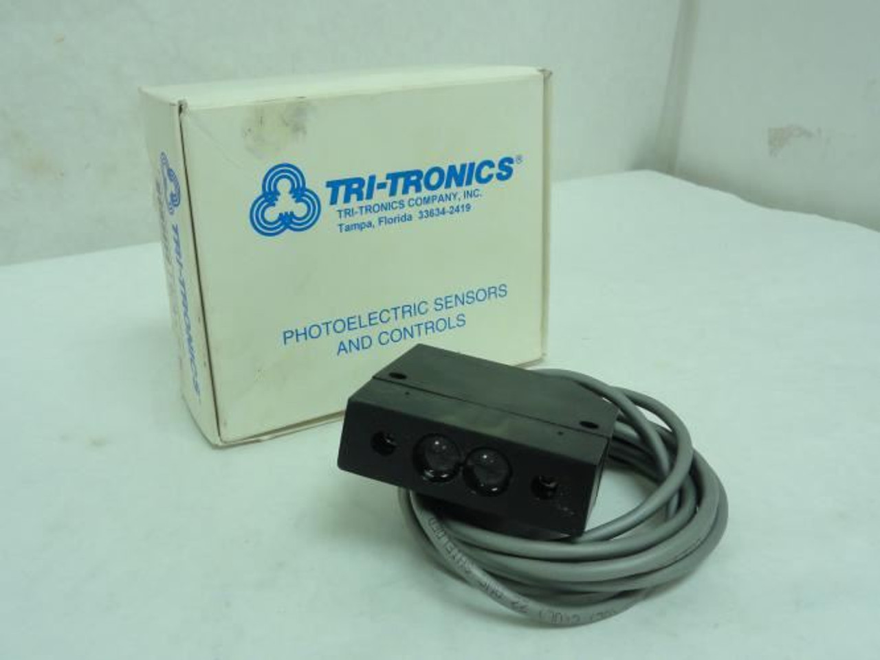Tri-Tronics DCE-1; Mini Photo Sensor 12-24Vdc; Mid-Range