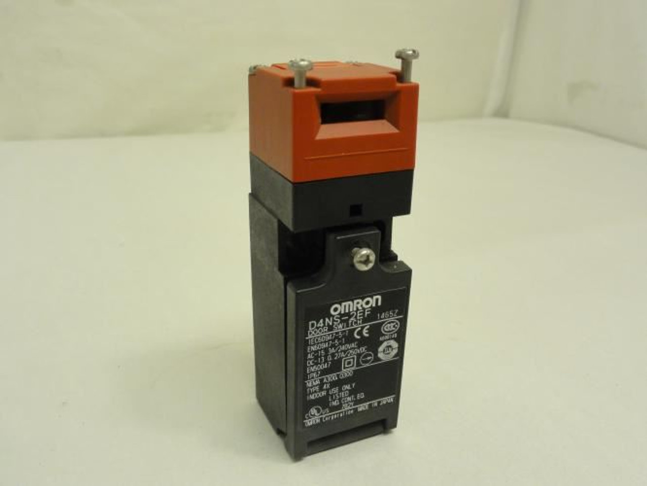 Omron D4NS-2EF; Safety Door Switch; 240VAC@3A; 1/2 FNPT