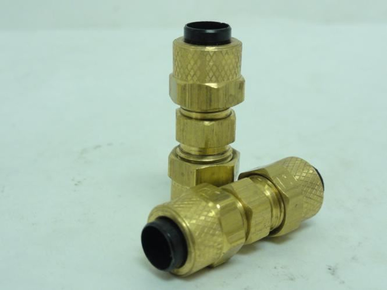 Parker 62P-4; Lot-2 Compression Connector; 1/4" Tube; Brass