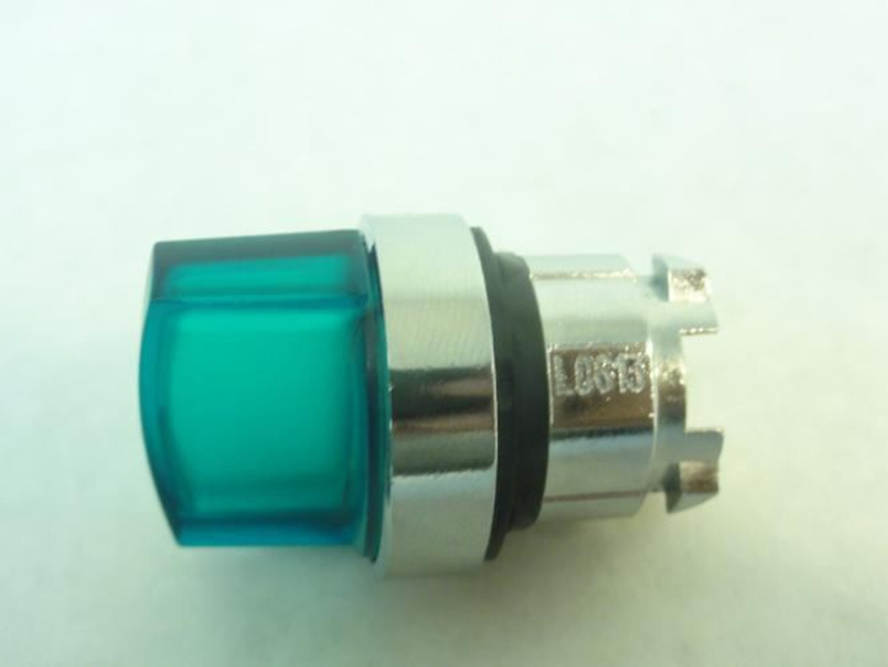 Square D ZB4BD403; Selector Switch Head; 2-POS; Spring Return