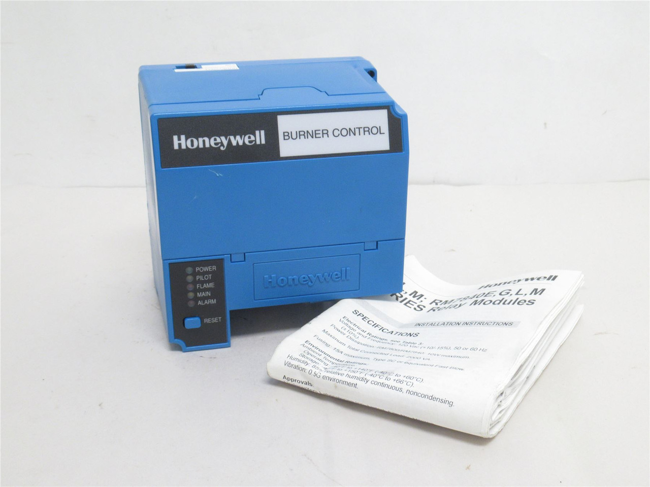 Honeywell RM7840L1018; Flame Safeguard Controller; RA; RM & R