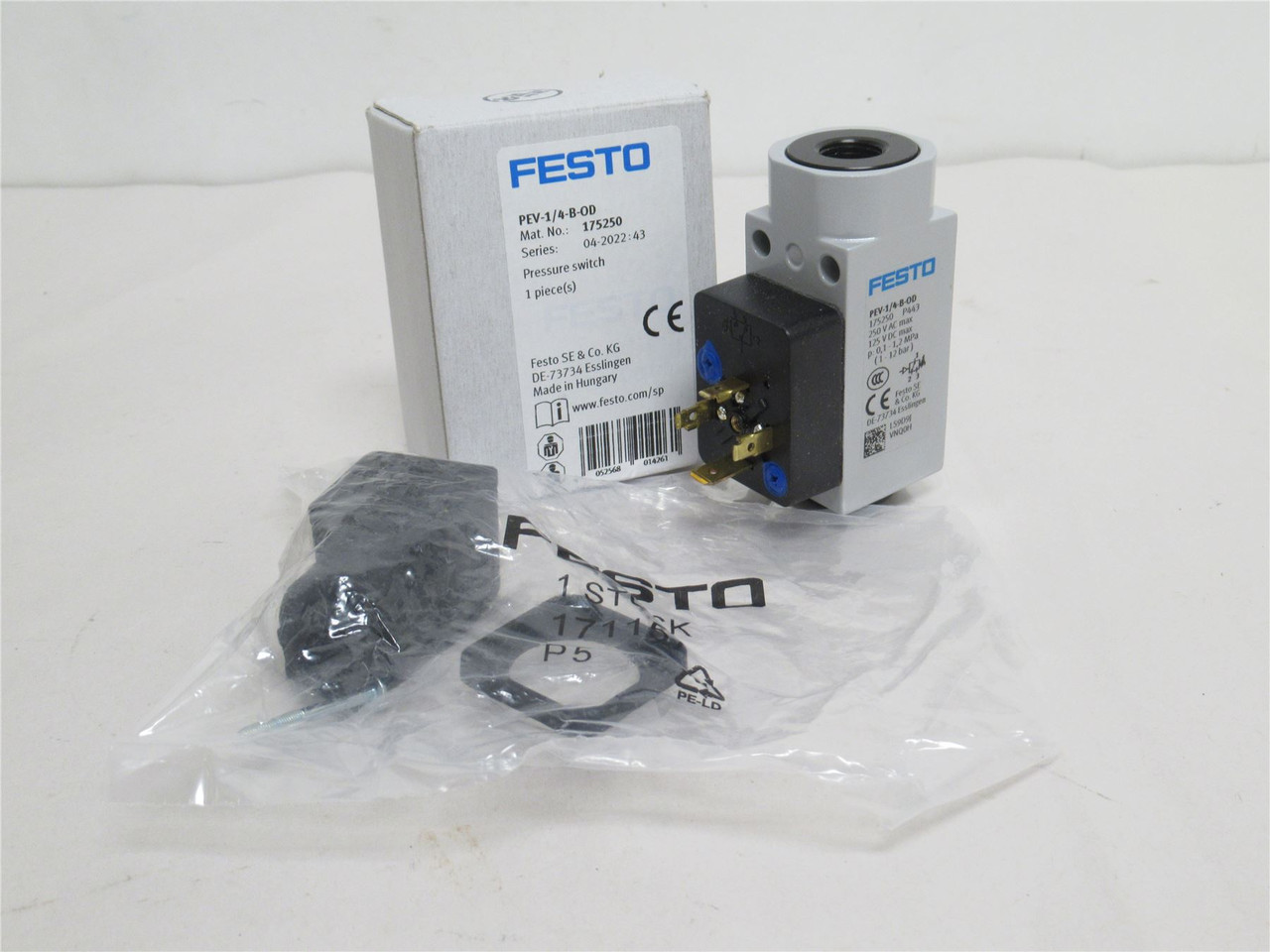 Festo PEV-1/4-B-OD; Pressure Switch 175250; 1.2MPa; 250VAC
