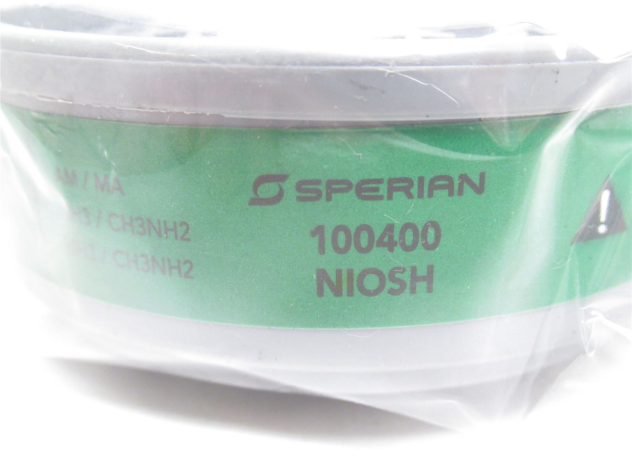 Sperian B100400; Lot-2 Ammonia/Methylamine Screw-On Cartridge