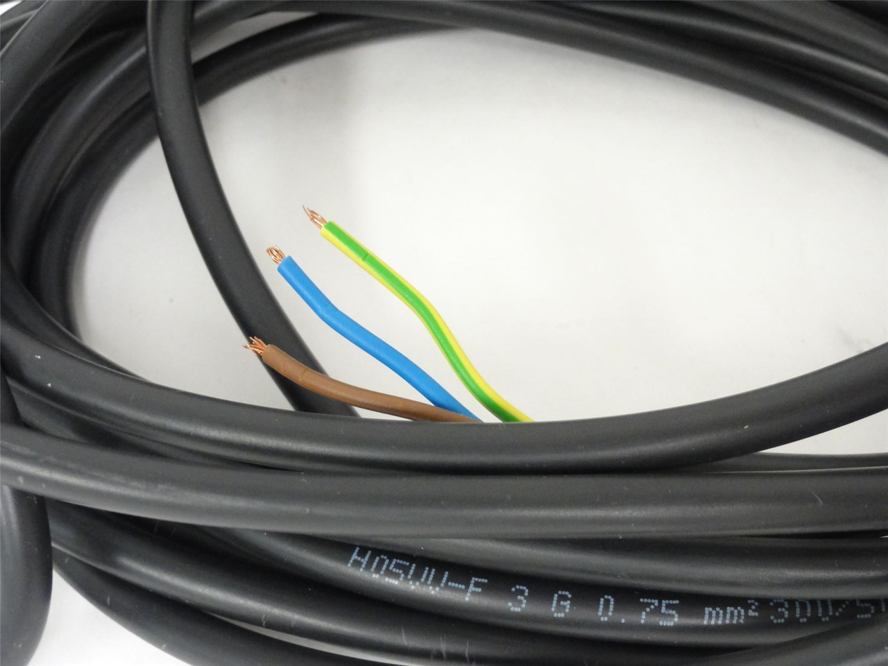Gainco 100122; Cable; 30VDC; 10A; 24V Din; Flyback Diode; LED