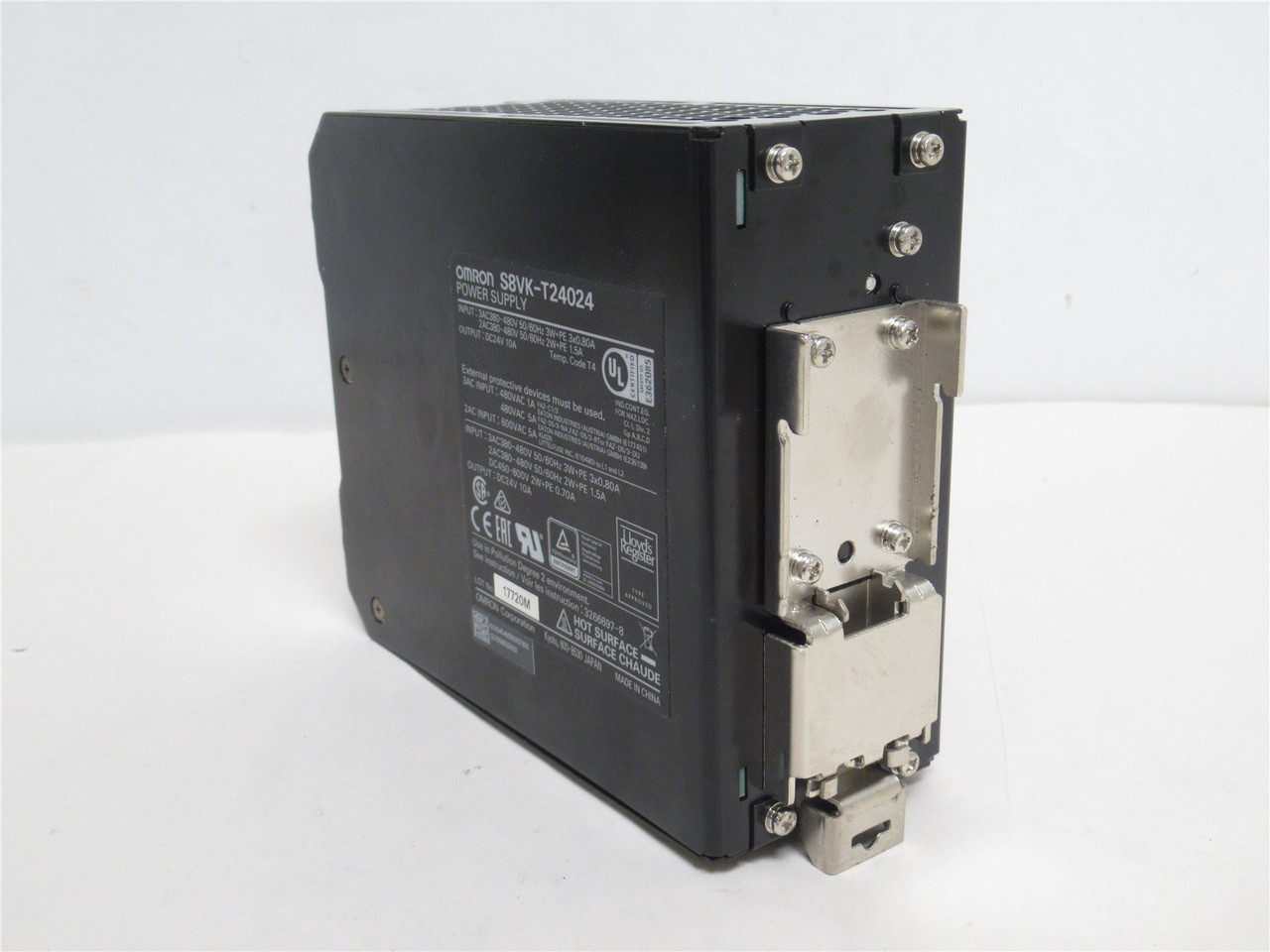 Omron S8VK-T24024; Power Supply 380-480VAC In; 24VDC; 10A Out