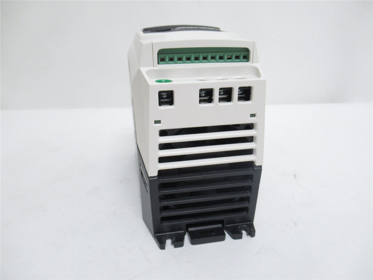 Bardac E3-140022-3012; AC Drive; 1HP 380-480VAC; 4A; 3Phase