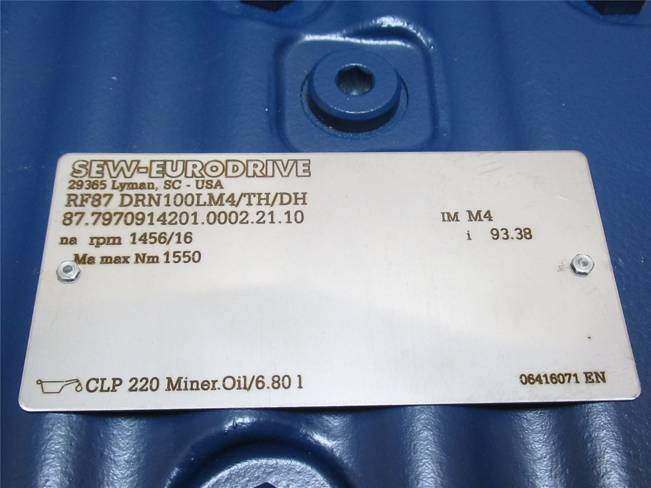 SEW RF87DRN100LM4THDH; AC Gearmotor; 93.38:1 Ratio; 230-460V