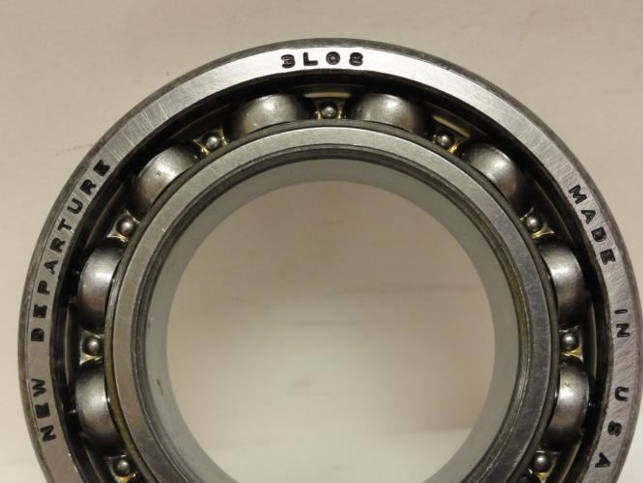 NDH Z993L08; Ball Bearing; 40 ID x 68 OD x 15mm Wide