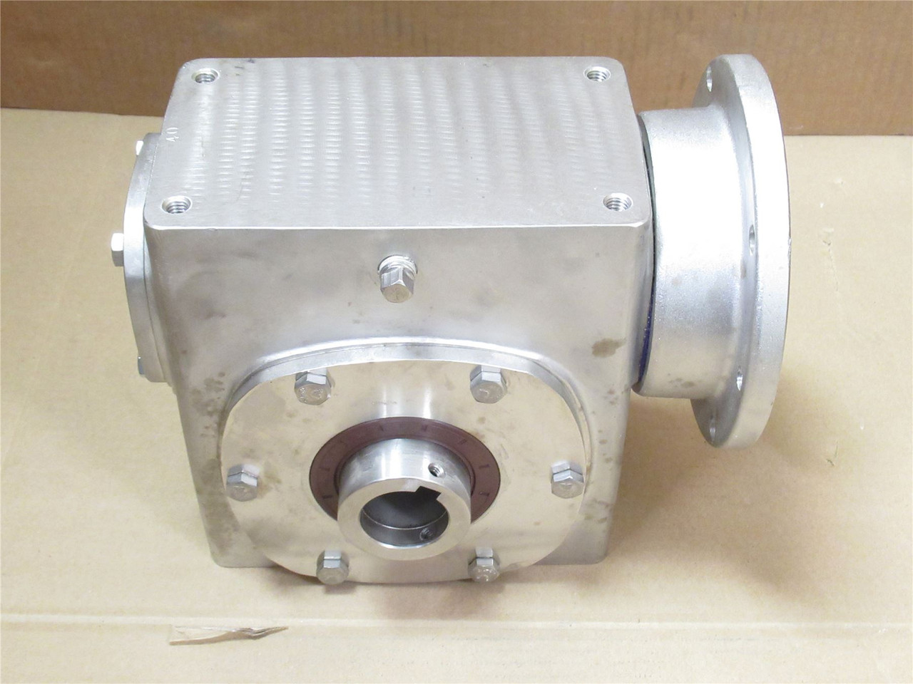 Sterling 37.SDF6H142; Gearbox; SS; RA; Ratio 40:1; 1750RPM In