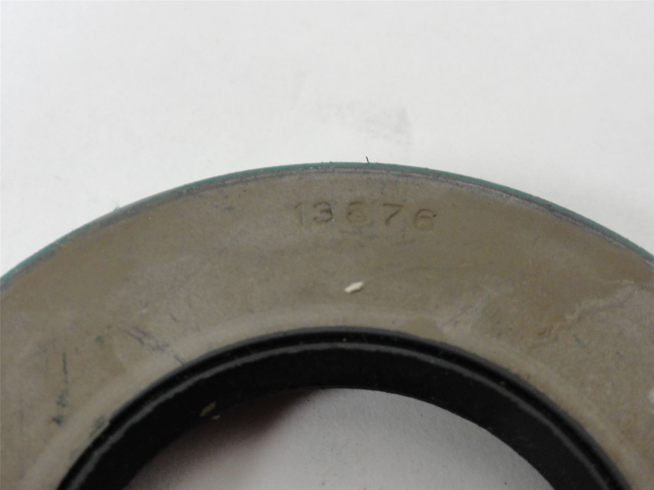 CR 13876; Oil Seal; 1.375" ID; 2.562" OD; 0.375" Width; CRWA1