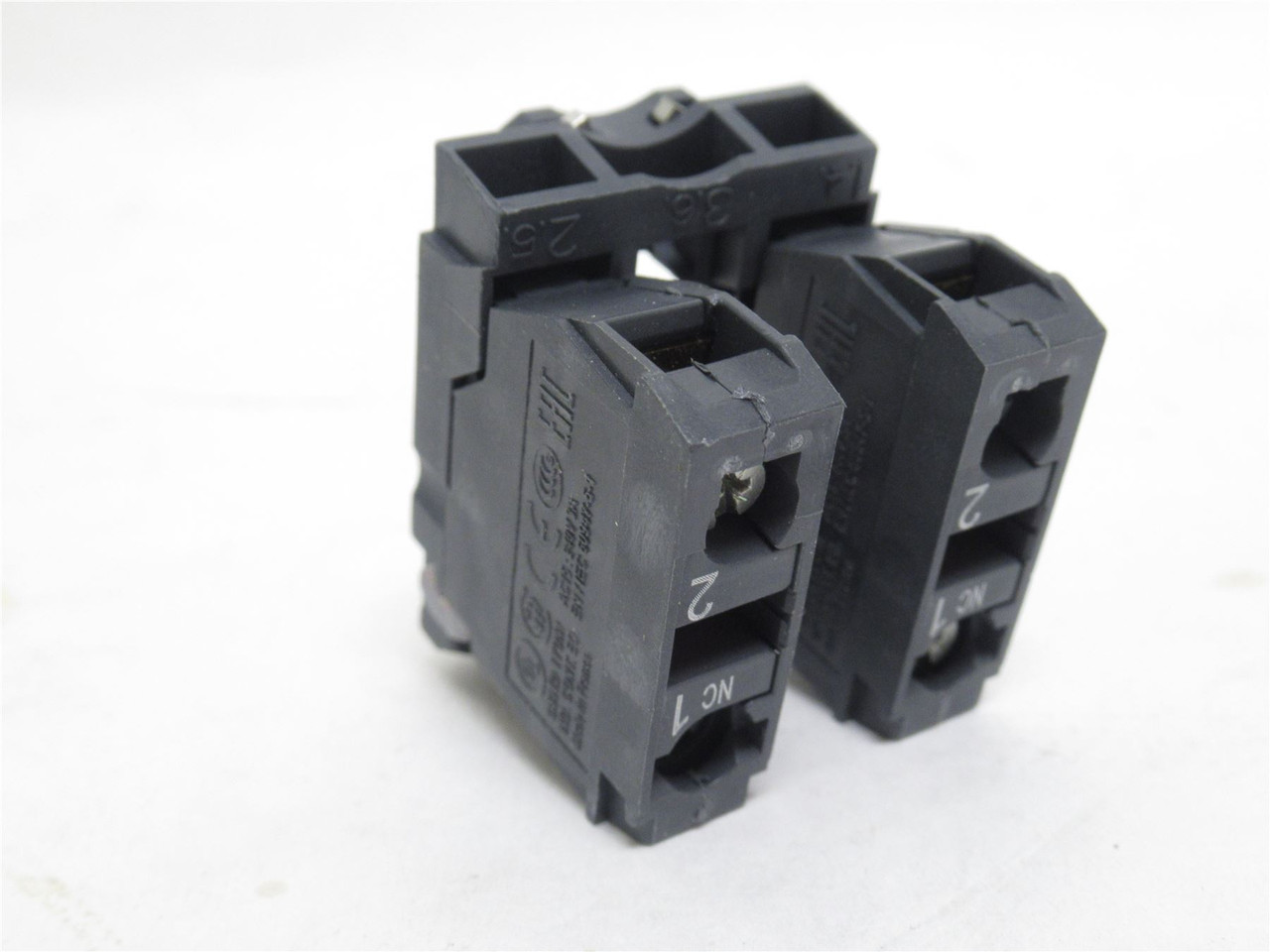 Schneider ZB6AZ104; Lamp Module 092570; 10A; 600V