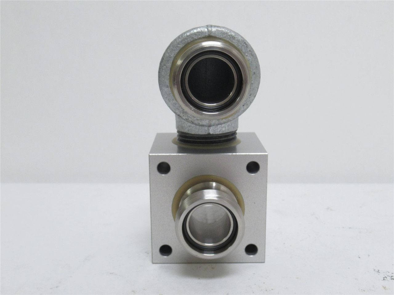 Multivac 11581009003; Flange; L184; D235; 90 Degree