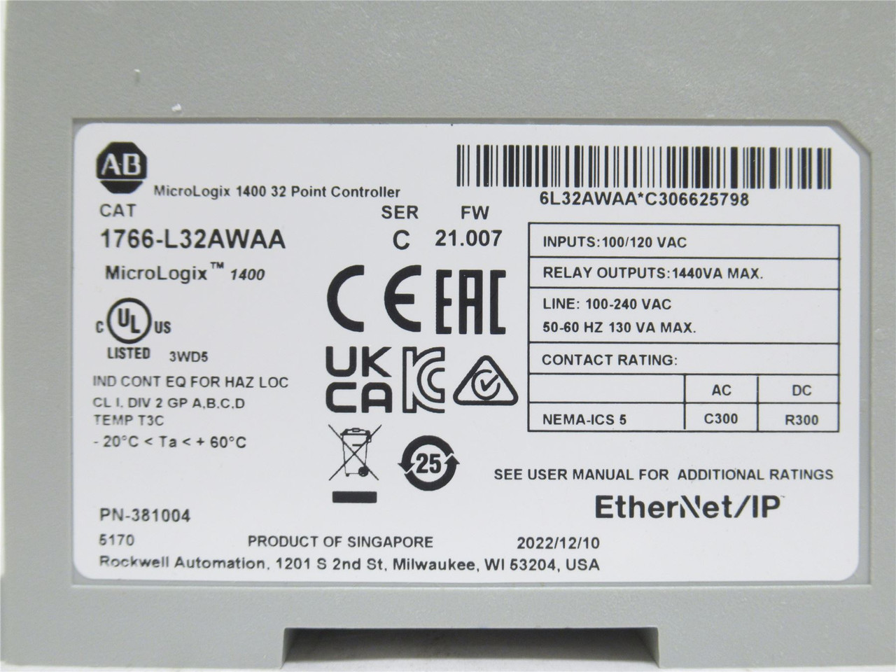 Allen-Bradley 1766-L32AWAA; Controller 32-Point; 120/240VAC