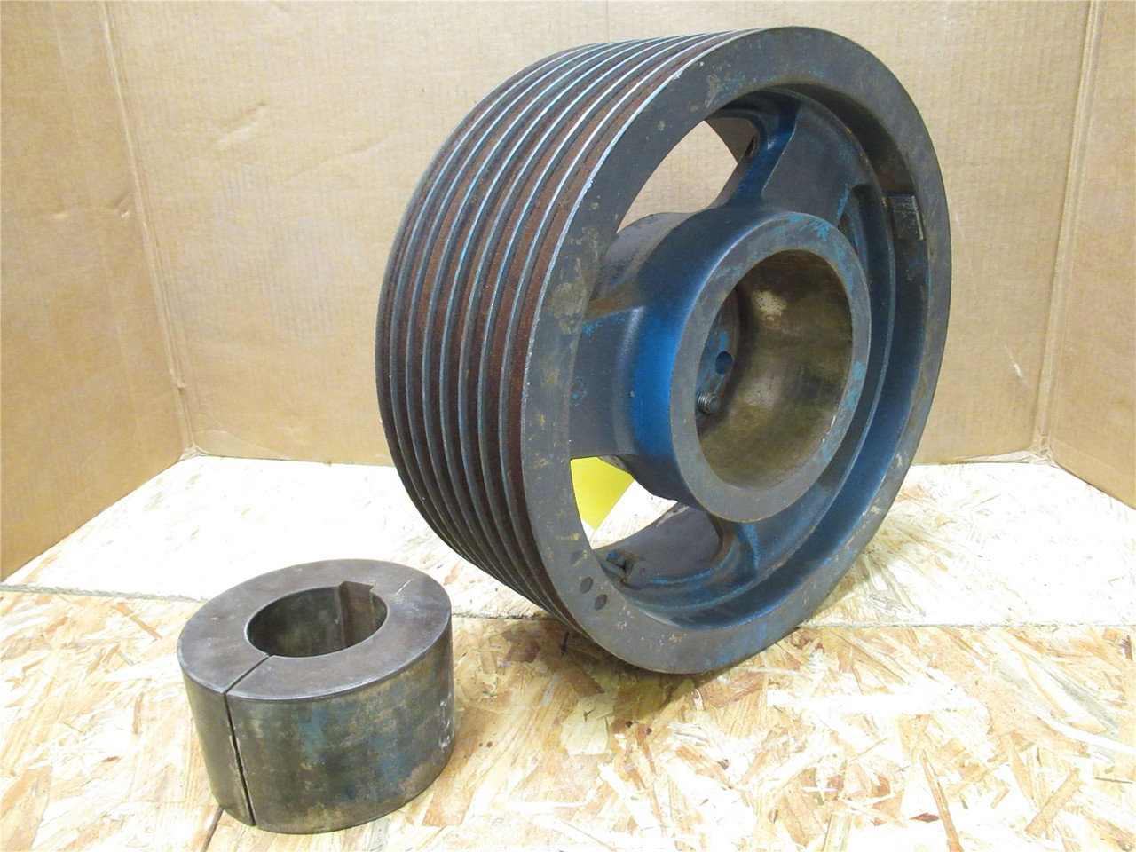 MFG- 400SPB8 100; V-Belt Pulley; W/Taper Bushing; 8 Groove