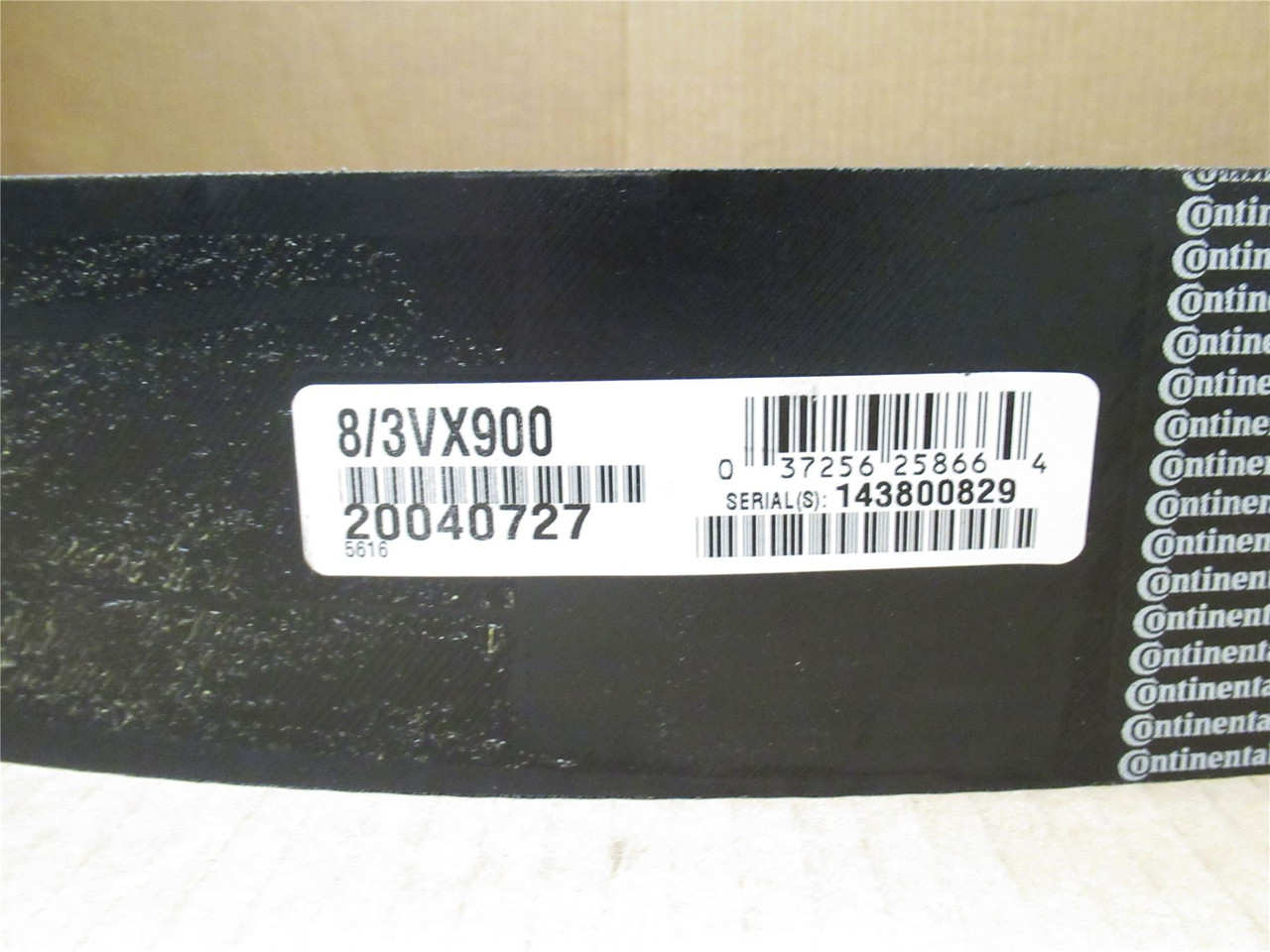 Continental 8/3VX900; V-Belt; 8-Rib; 90" Long; 82mm Wide
