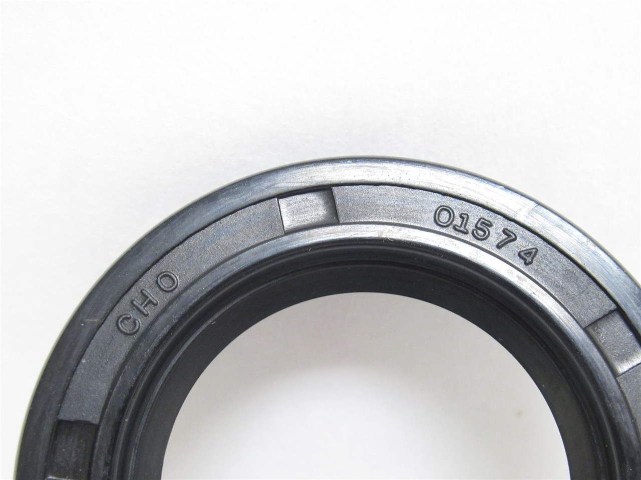 CHO 1574; Lot-2; Oil Seals; 30mmID x 47mmOD x 7mm Wide