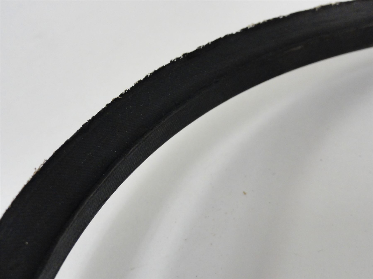 Continental A28; V-Belt; 30" Outside Length; 0.5" Width