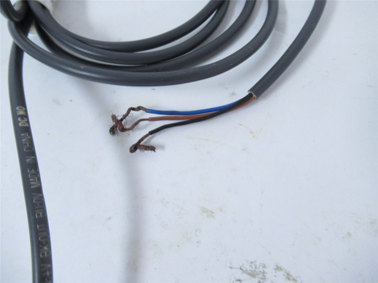Landen FA022803S; Proximity Sensor Switch Wht; Barrel; LS1