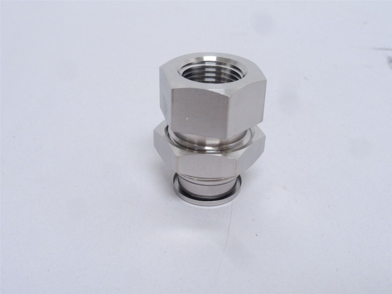 SMC KQG2E13-N03; Push-In Straight Tube Fitting; SS-316; 1/2"