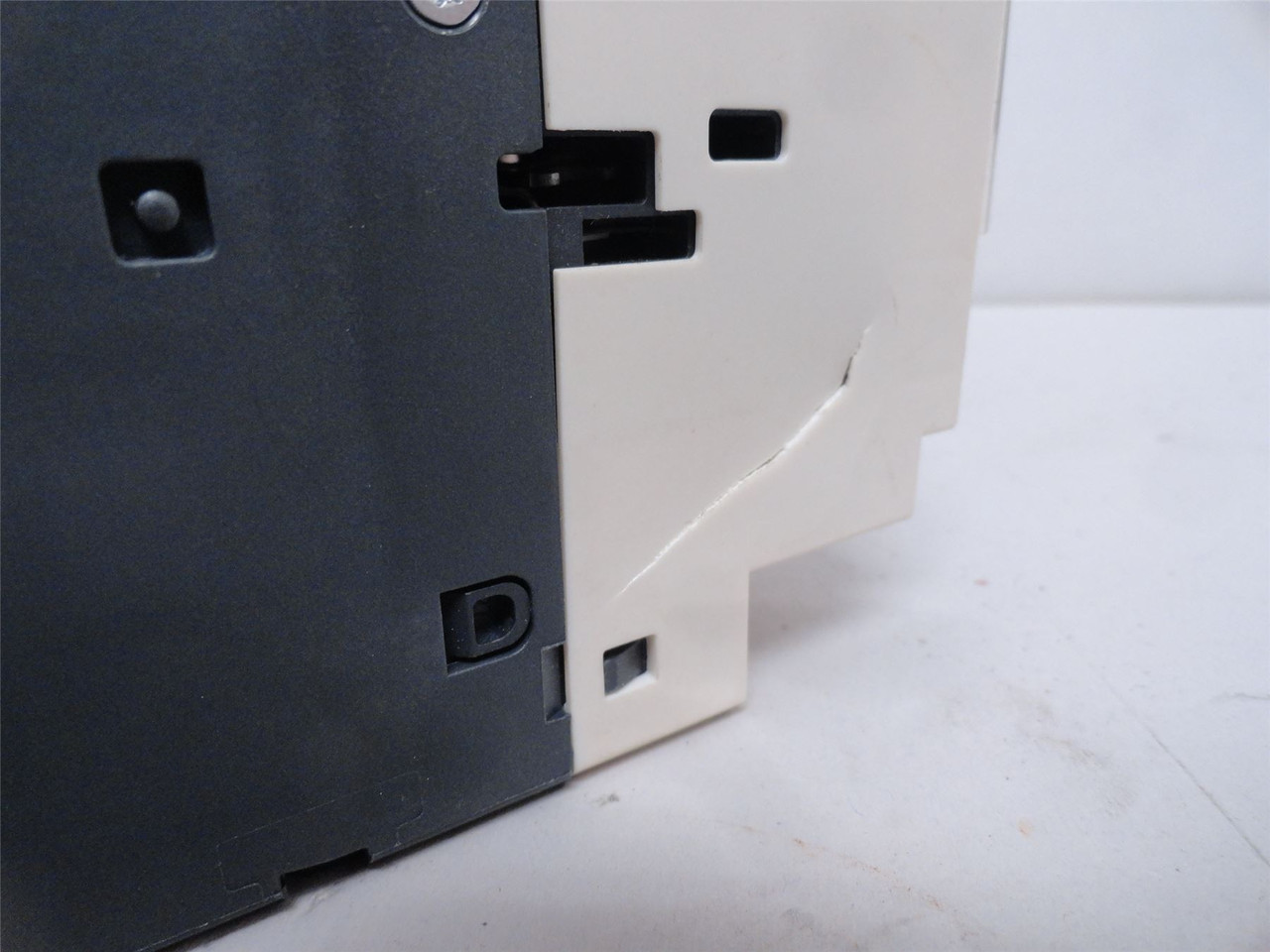 Schneider GV2P08; Motor Starter Protector; 2.5-4A; 3P; 600VAC