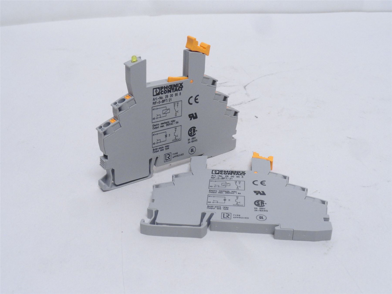 Phoenix RIF-0-BPT/21; Lot-2 Relay Sockets 2900958; 6A; 250VAC
