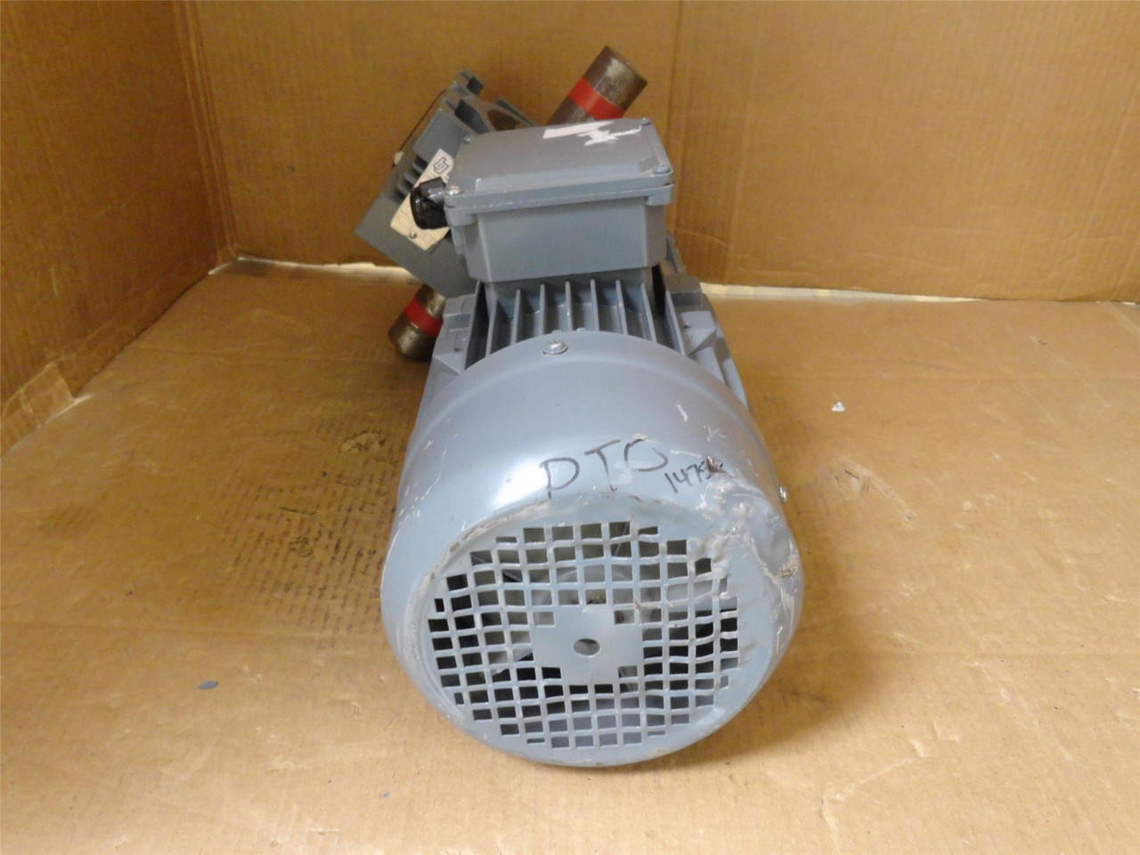 Bege QAB UNICE40; AC Gearmotor; 16:1 Ratio; 265/460V; 1.8kW