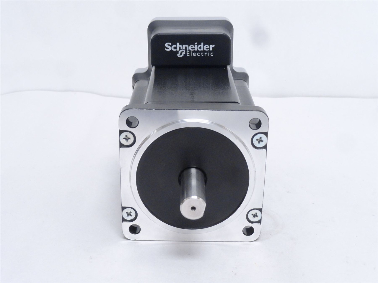 Schneider LMDOP853; Stepper Motor; 48VDC; 5.87Nm; 4 Amps