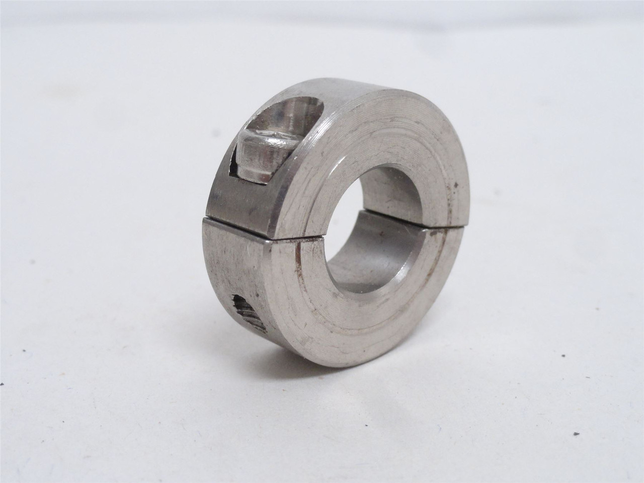 MFG- G2SC-062-SS; Shaft Collar SS; 5/8"ID; 1-9/16"OD; 2-Piece