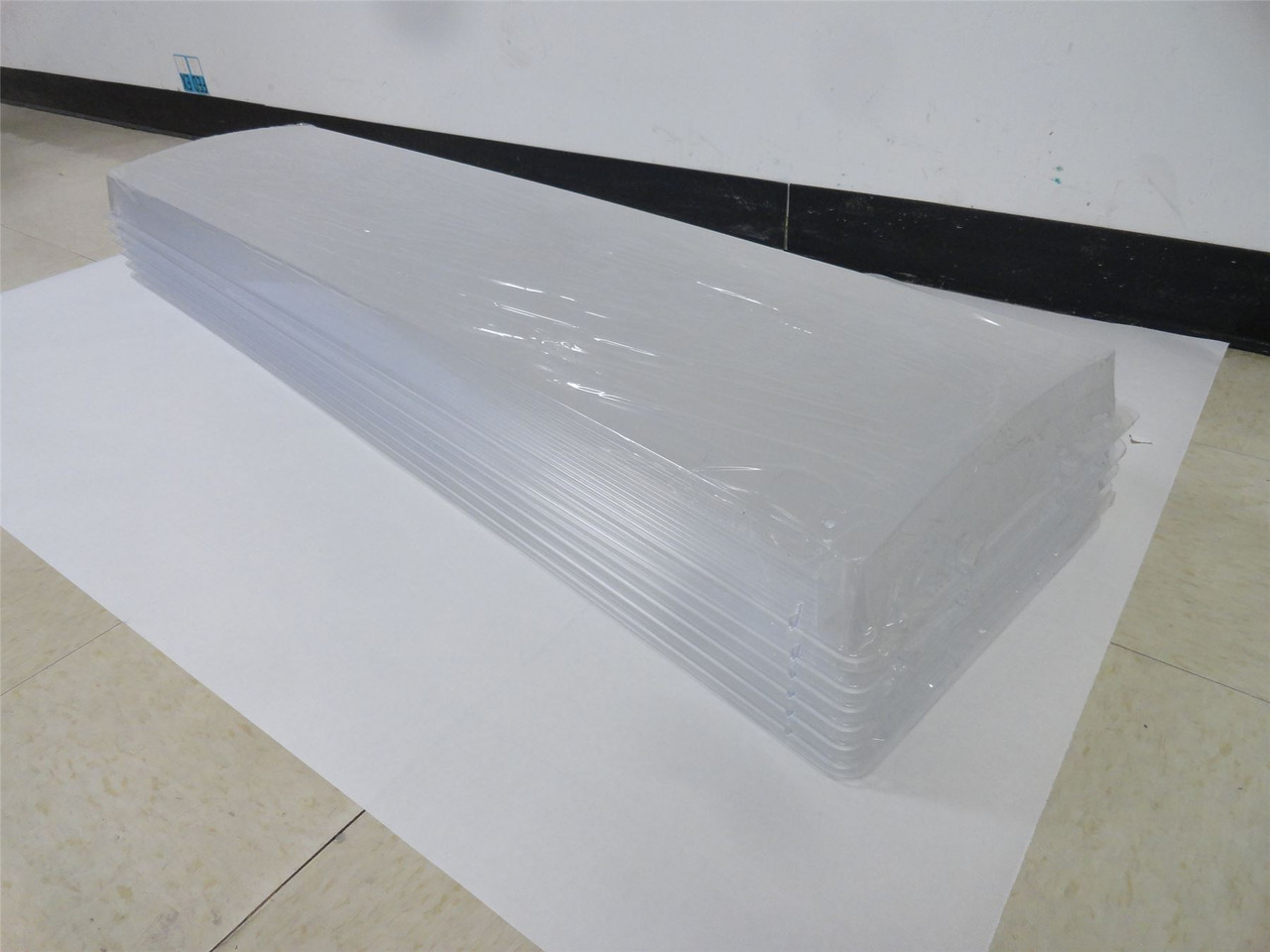 MFG- MDL-UNKN-244481; Lot-6; Fluorescent Light Lenses