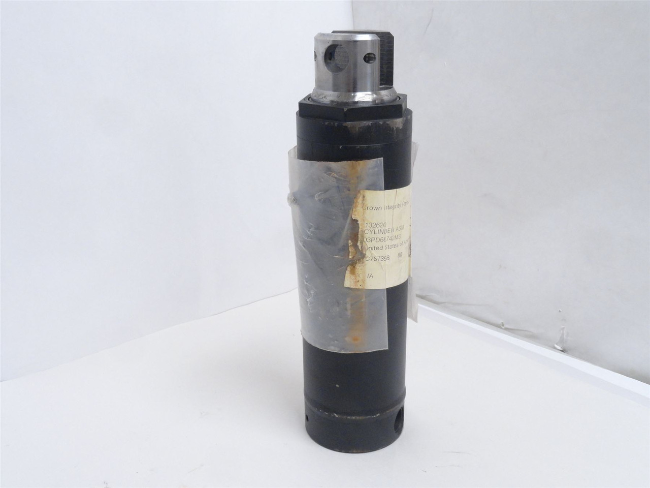 Crown 132620; Forklift Lift Cylinder