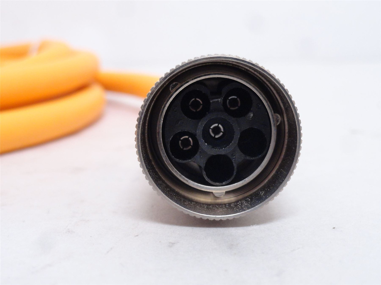 Schneider VW3S5101R30; MotorCable 4x1.5 Shielded Connector 3M