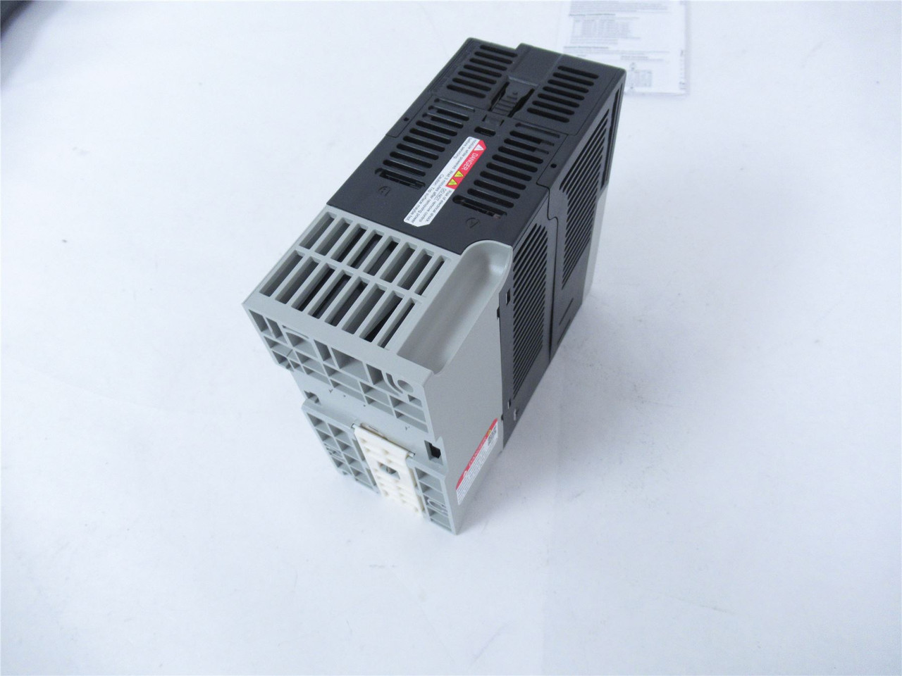 Allen-Bradley 25B-D6P0N104; AC Drive 3HP 480VAC