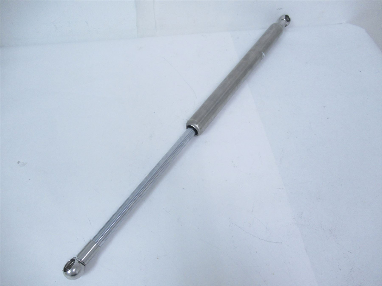 Ameritool 1165-8-330; Gas Spring 1.165ODx8.0Stroke m10 ends