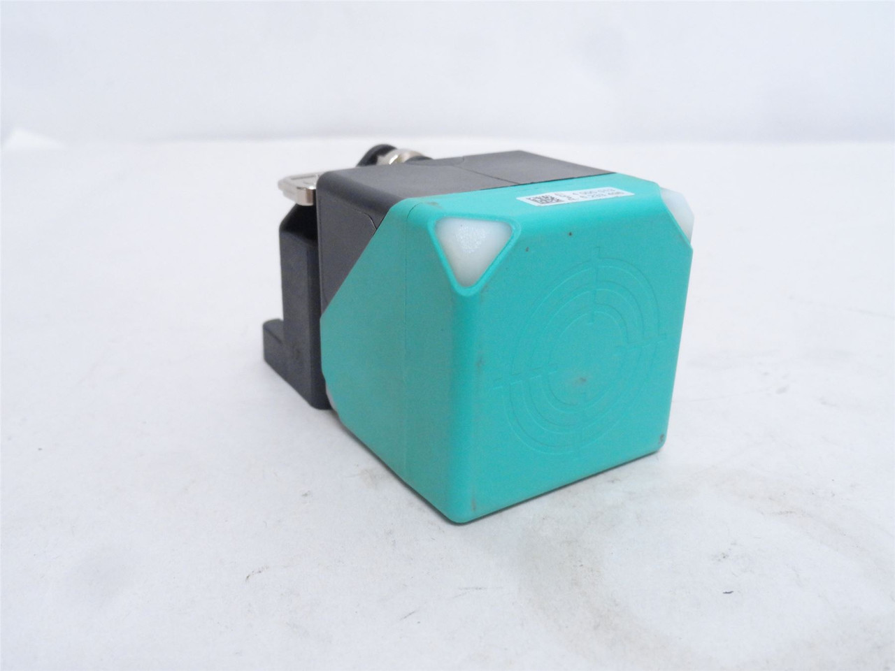 PEPPERL+FUCHS NBN40-L2-E2-V1; Prox Sensor 187484; 10-30VDC