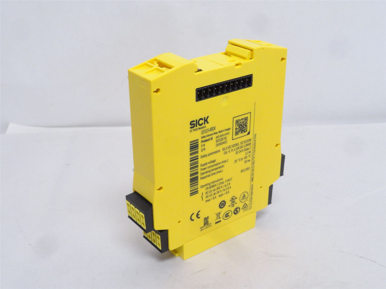 SICK UE410-4R04 ; Safety Controller Relay 6032676; 24VDC