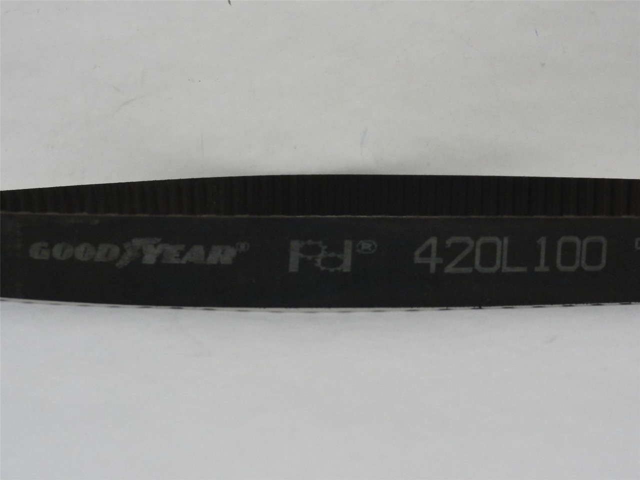 Goodyear 420L100; Timing Belt; 3/8" Pitch; 112Teeth; 1" Width