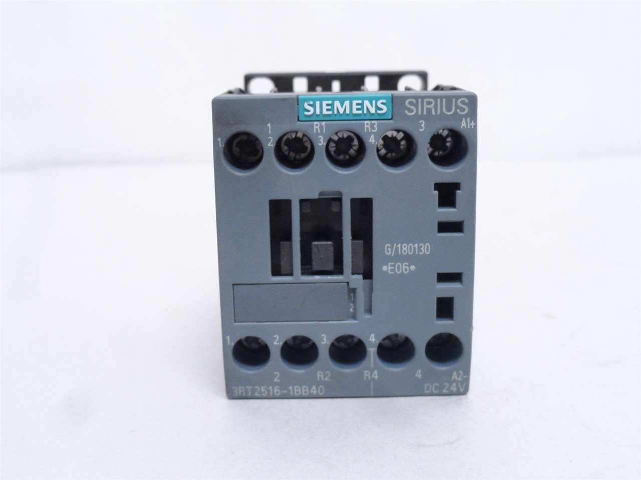 Siemens 3RT2516-1BB40; Contactor; 9A 575VAC 4P Coil: 24VDC