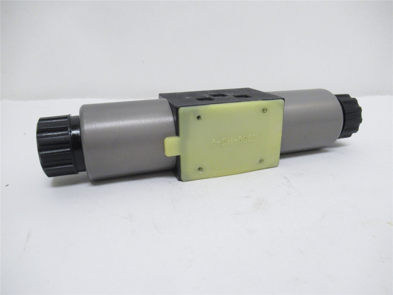 Atos DHE0714/8X24DC; Double Solenoid Valve; 24VDC; 3-Pos