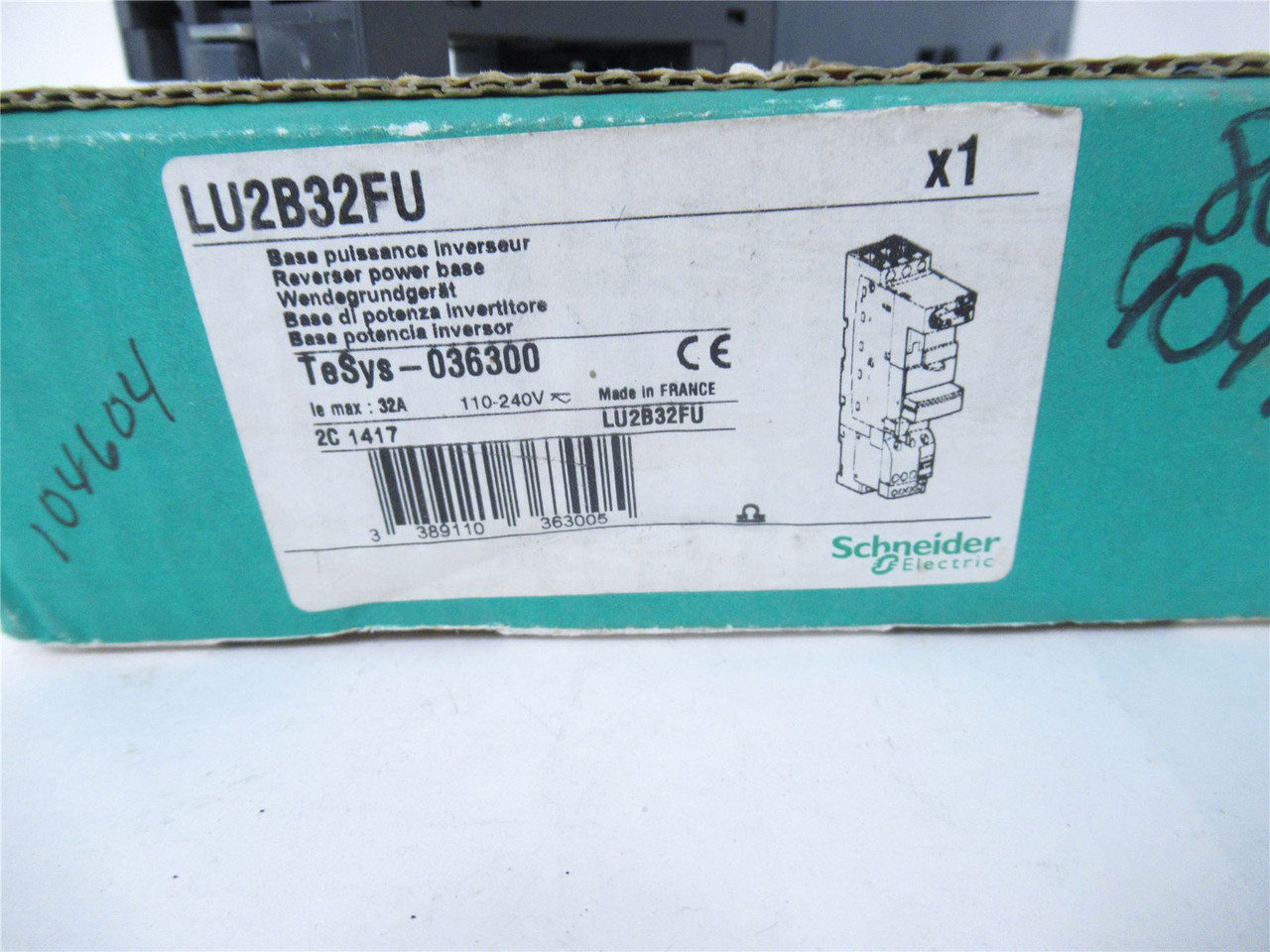Schneider LU2B32FU; Reversing Starter 32A; Coil: 110-240V