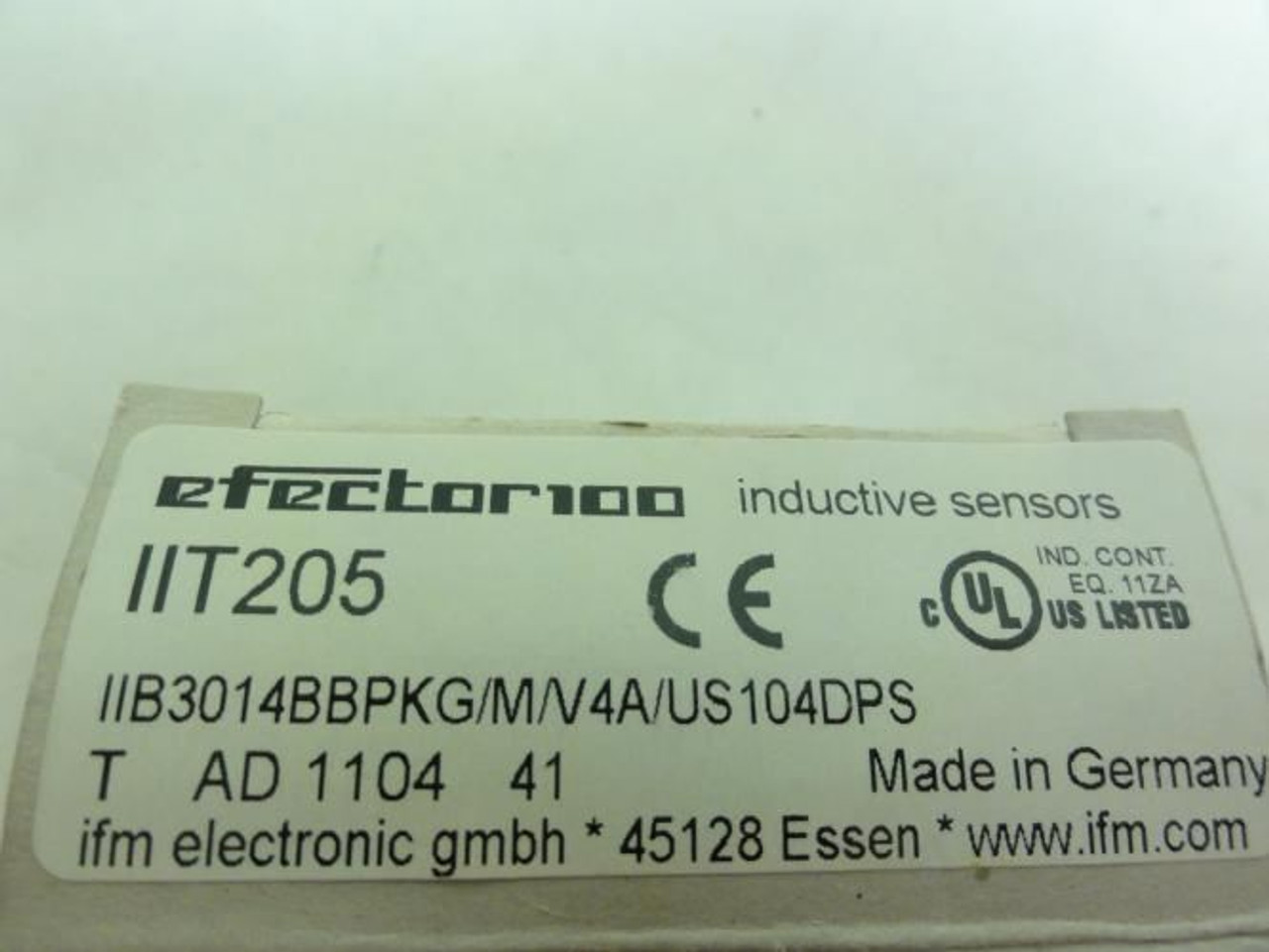 IFM IIT205; Inductive sensor; 10-36VDC; 30mm OD; 50mm L