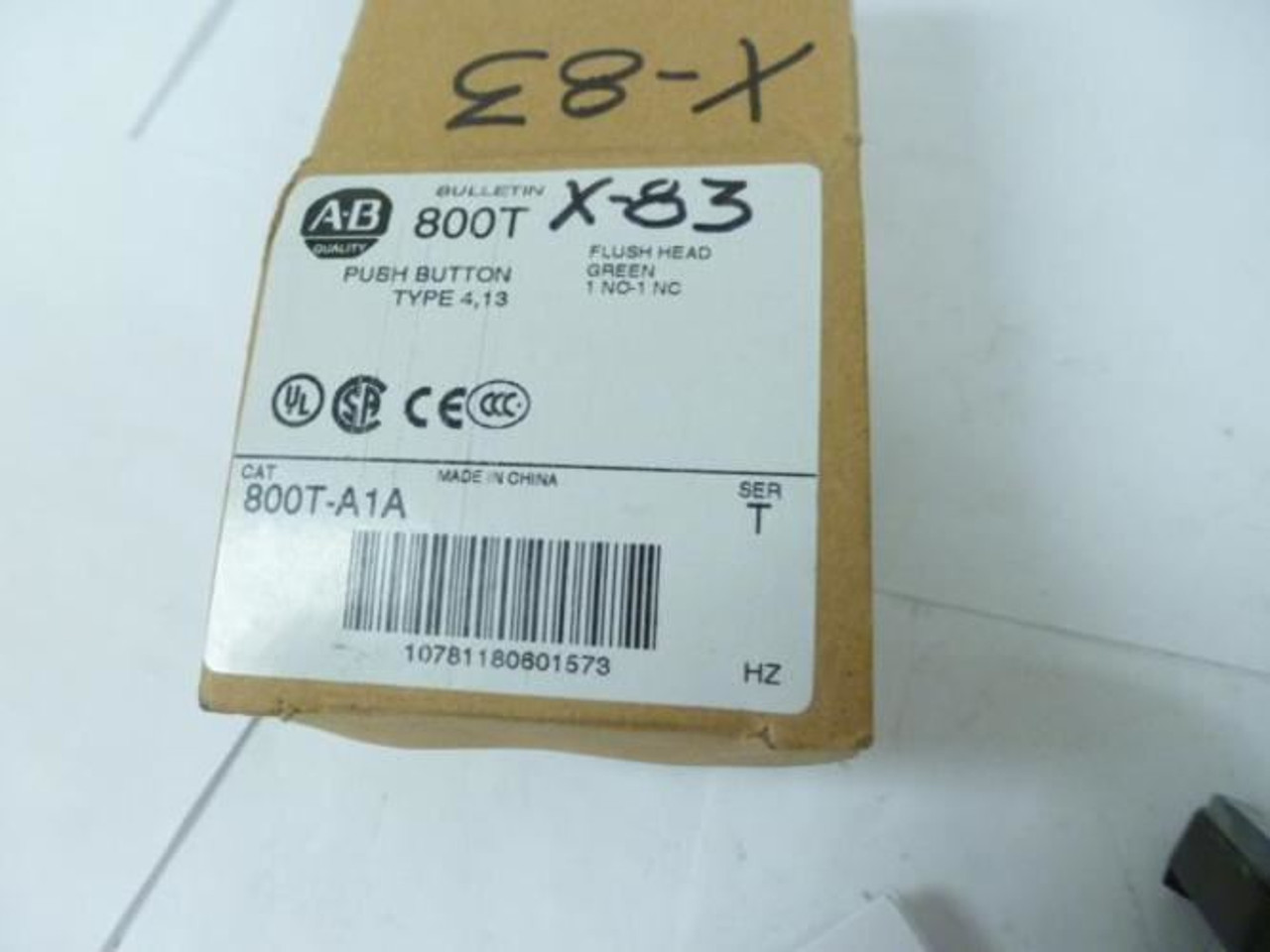 Allen-Bradley 880T-A1A; Pushbutton Switch