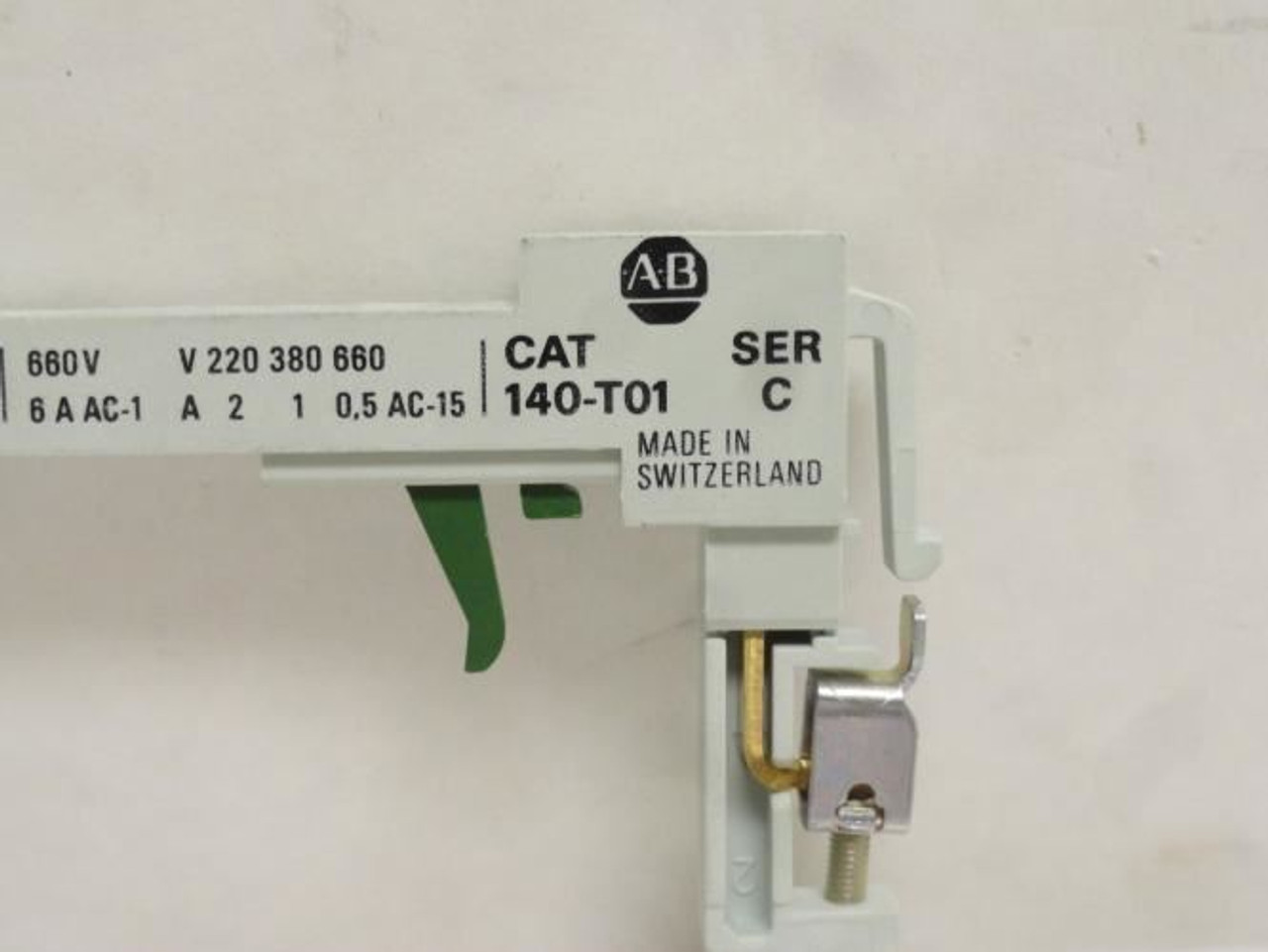 Allen-Bradley 140-T01; Indicating Contact Block Trip 6A; 660V