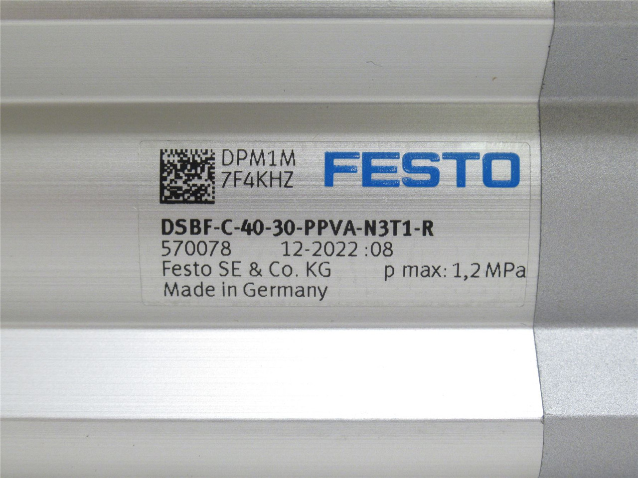 Festo DSBF-C-40-30-PPVA-N3T1-R; Air Cylinder 570078; 1.2MPa
