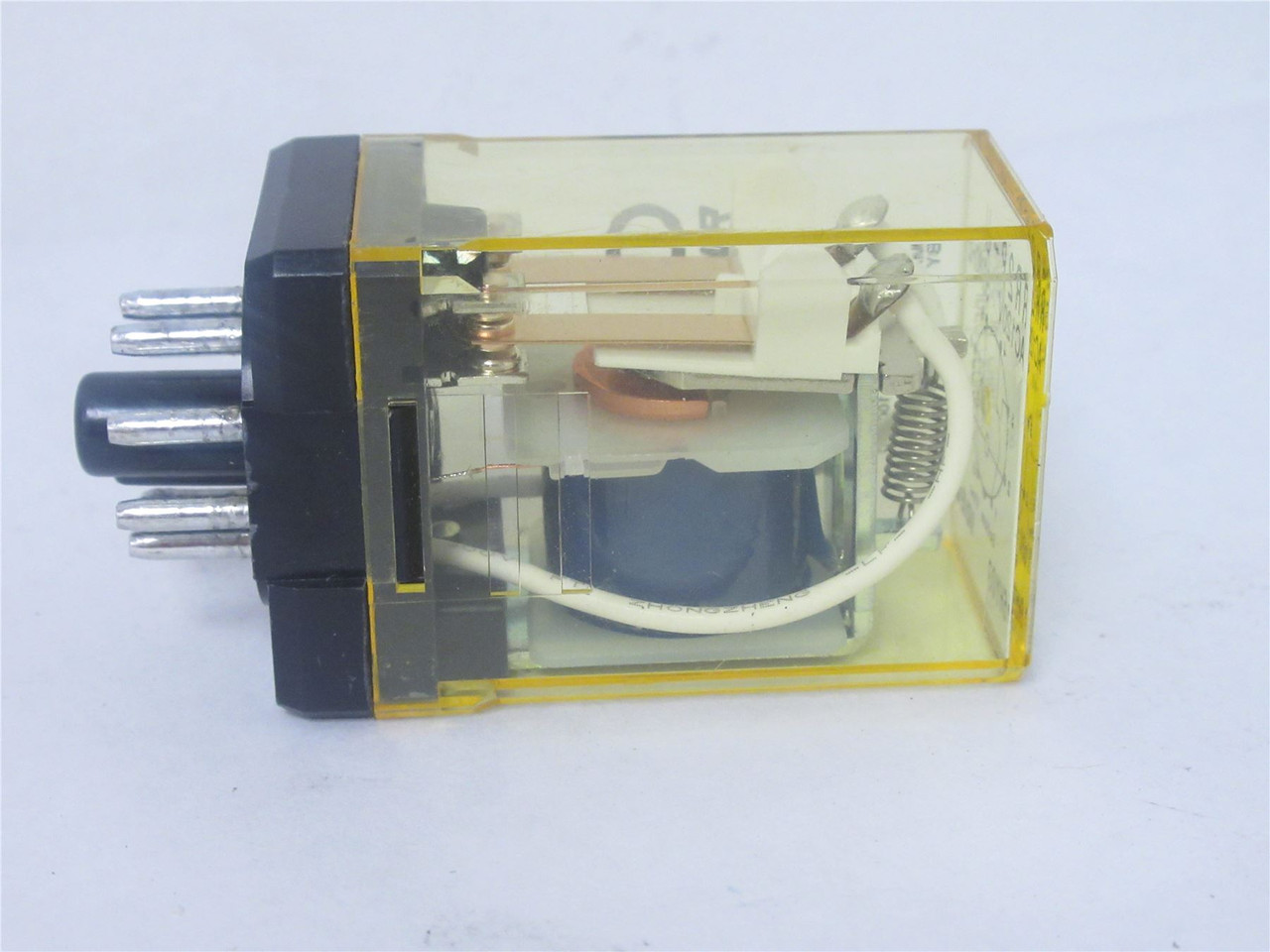 IDEC RR2P-UAC120V; Relay; 10A; 240VAC; Coil: 120VAC; 8-Pin