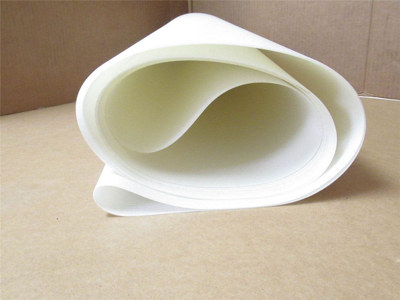 Belt Power 170181-25X0137E; Conveyor Belt; 25" Wide;11-1/2' L