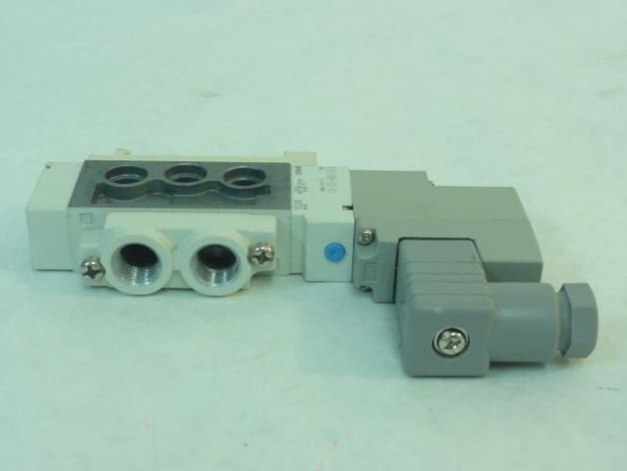 SMC SY5160-5D-01; Solenoid Valve; 24VDC; 0.15-0.7MPa; 1/8" Ports