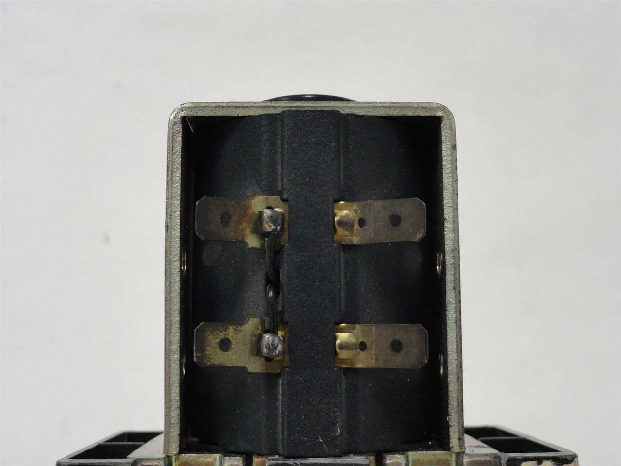 Crown 131304; Contactor; 24V; SW190/269